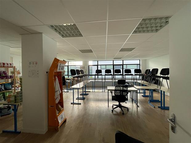 Bureau Location 29490 GUIPAVAS