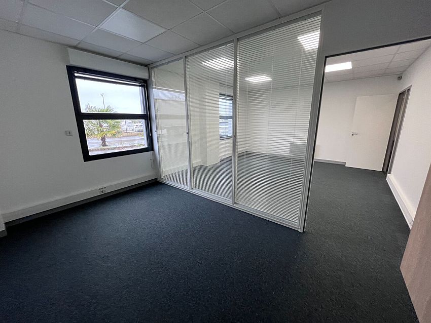 Bureau Location 29850 GOUESNOU
