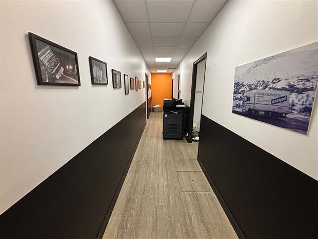 Local d'activités Location 29400 LANDIVISIAU