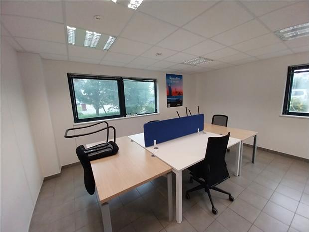Bureau Vente 29490 GUIPAVAS