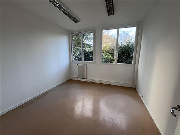 Bureau Location 29850 GOUESNOU