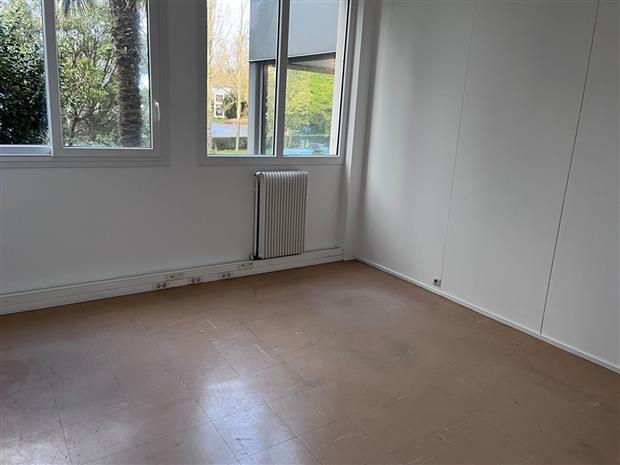 Bureau Location 29850 GOUESNOU