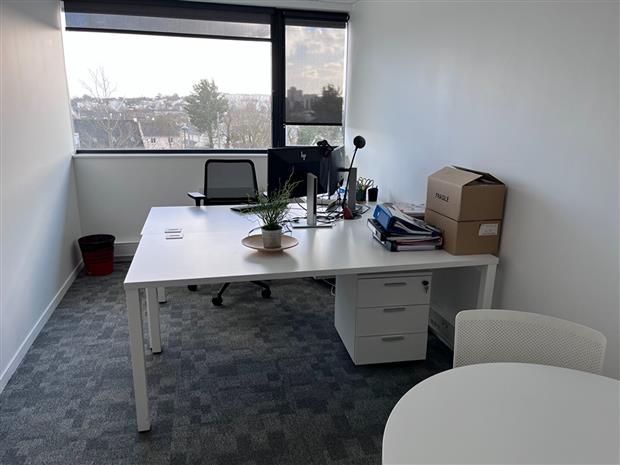 Bureau Location 29200 BREST