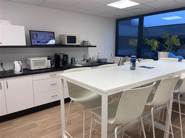 Bureau Location 29200 BREST