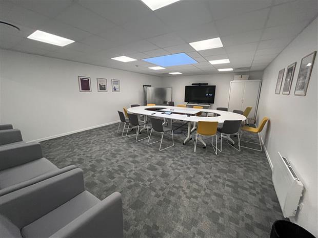 Bureau Location 29200 BREST