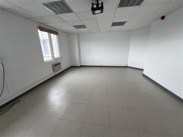 Bureau Location 29200 BREST