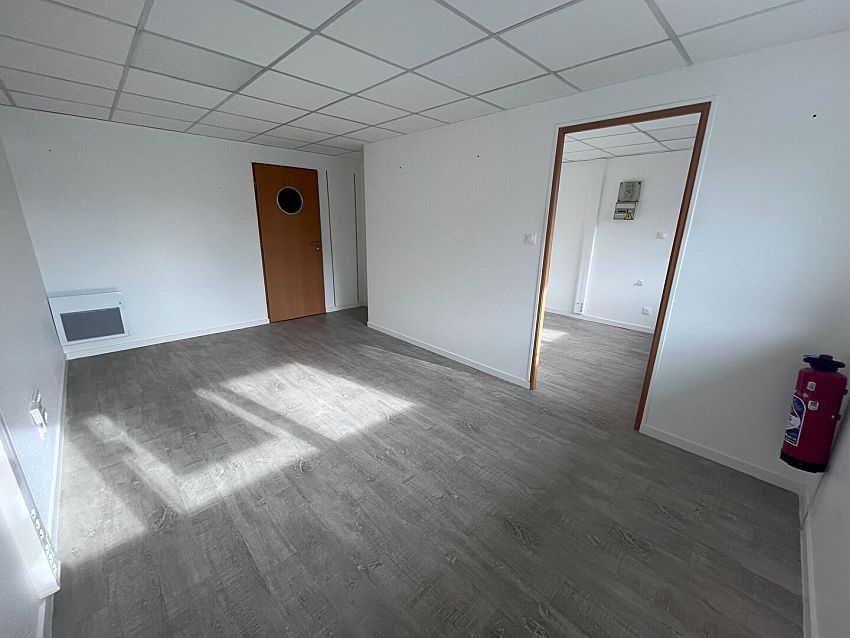 Bureau Location 29200 BREST