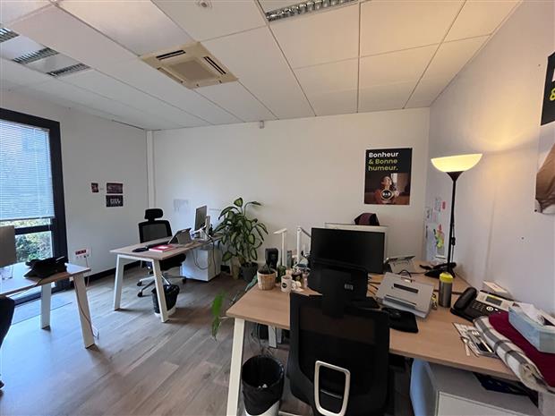 Bureau Location 29200 BREST
