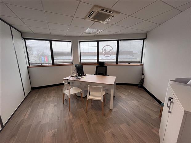 Bureau Location 29200 BREST
