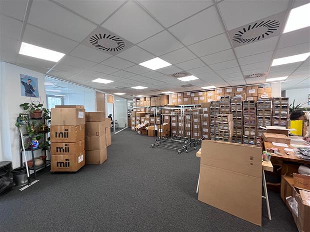 Bureau Location 29200 BREST