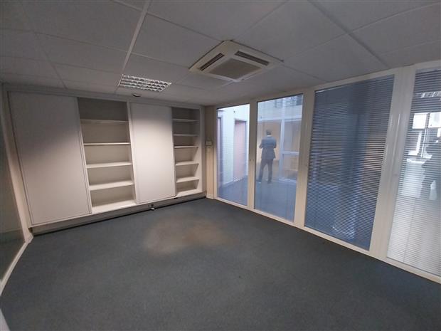 Bureau Location 29200 BREST