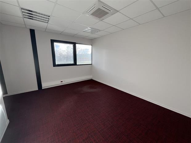 Bureau Location 29850 GOUESNOU
