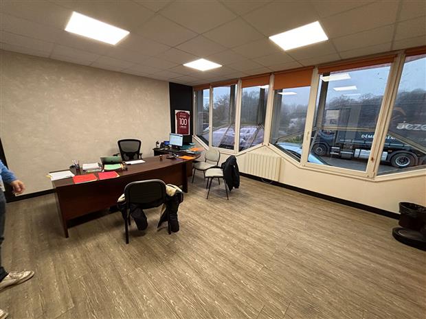 Local d'activités Vente 29400 LANDIVISIAU