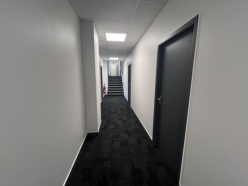 Bureau Location 29200 BREST