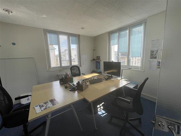 Bureau Location 29200 BREST