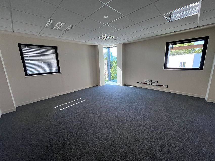 Bureau Vente 29490 GUIPAVAS