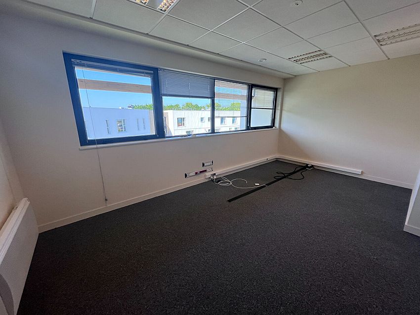 Bureau Vente 29490 GUIPAVAS