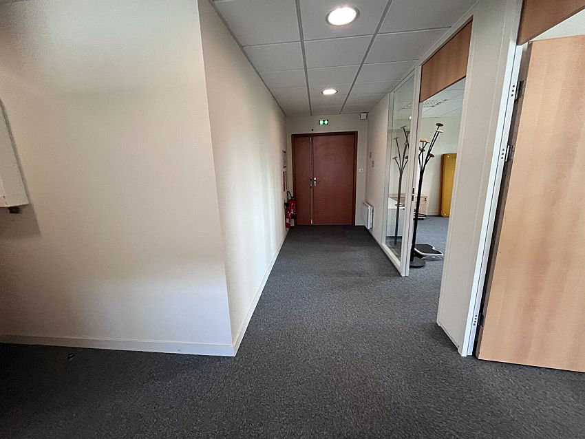 Bureau Vente 29490 GUIPAVAS