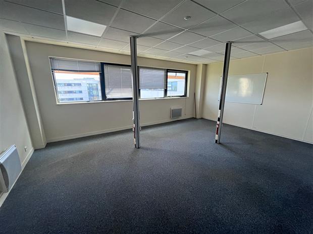 Bureau Vente 29490 GUIPAVAS