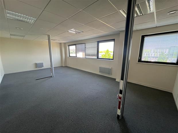 Bureau Vente 29490 GUIPAVAS