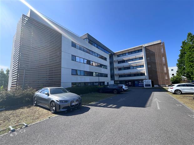 Bureau Location 29490 GUIPAVAS