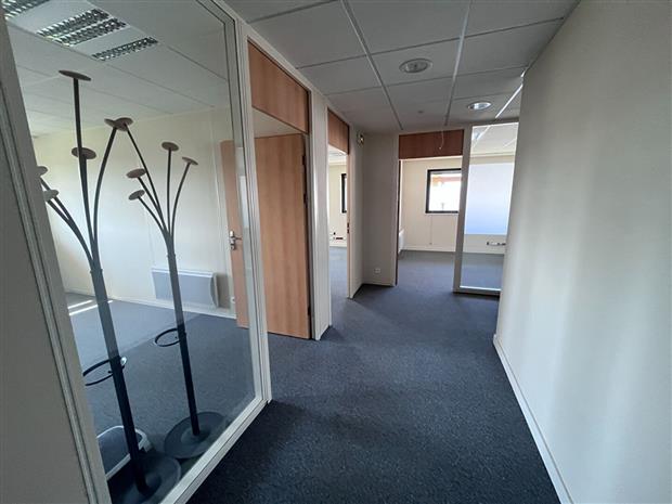 Bureau Location 29490 GUIPAVAS