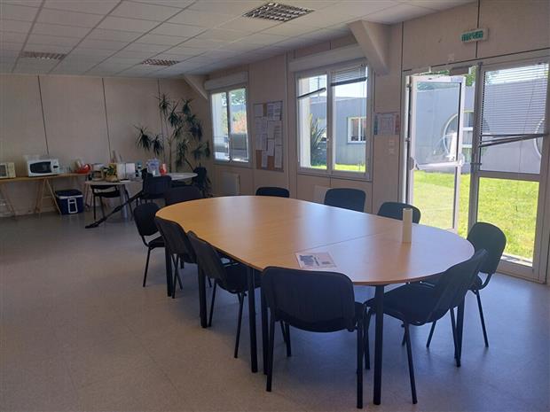 Bureau Location 29200 BREST