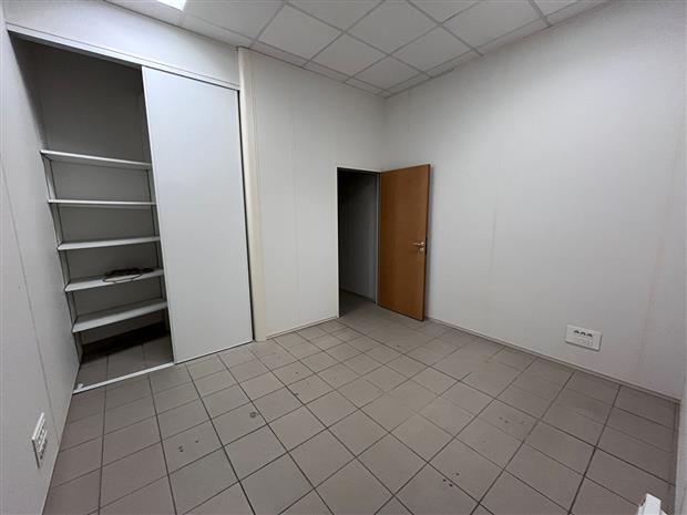 Bureau Location 29200 BREST