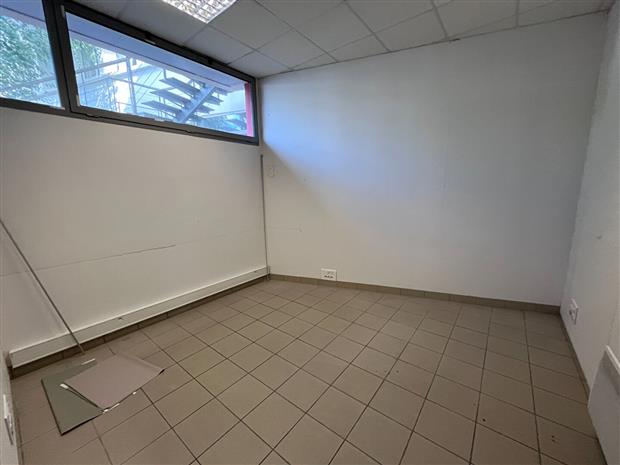 Bureau Location 29200 BREST