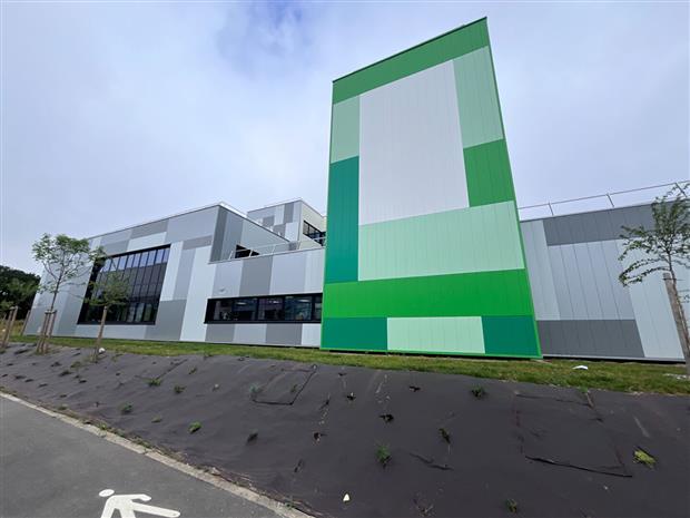 Bureau Location 29200 BREST