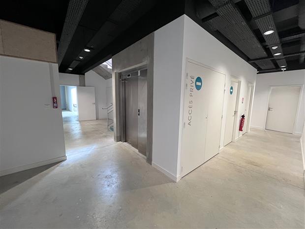Bureau Location 29200 BREST