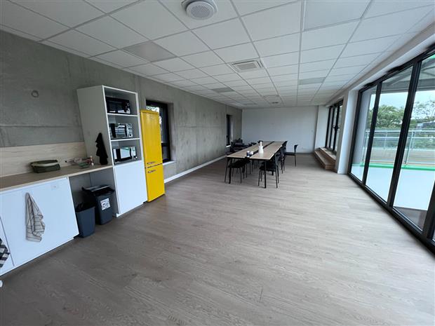 Bureau Location 29200 BREST