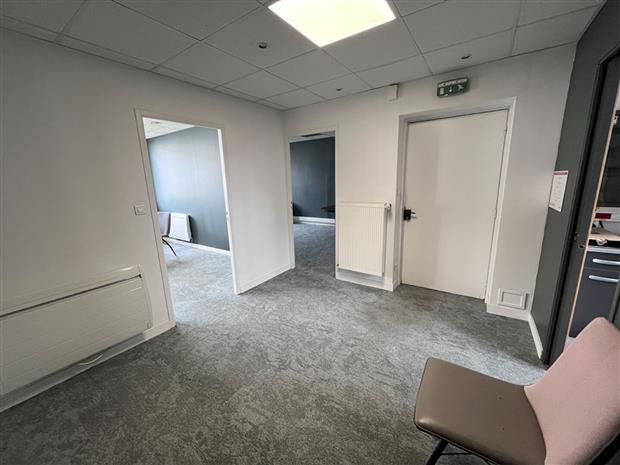 Bureau Location 29200 BREST