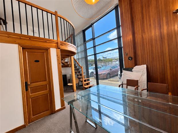 Bureau Location 29200 BREST