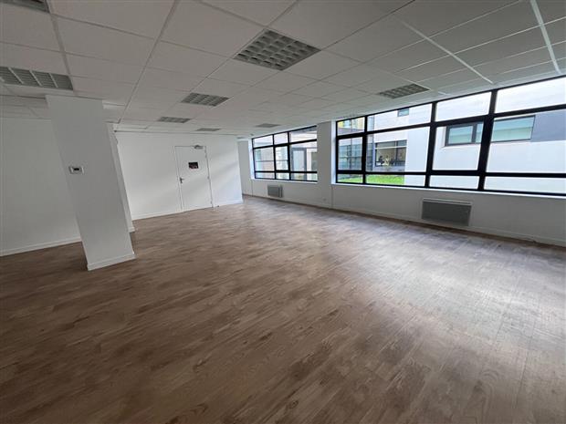 Bureau Vente 29490 GUIPAVAS