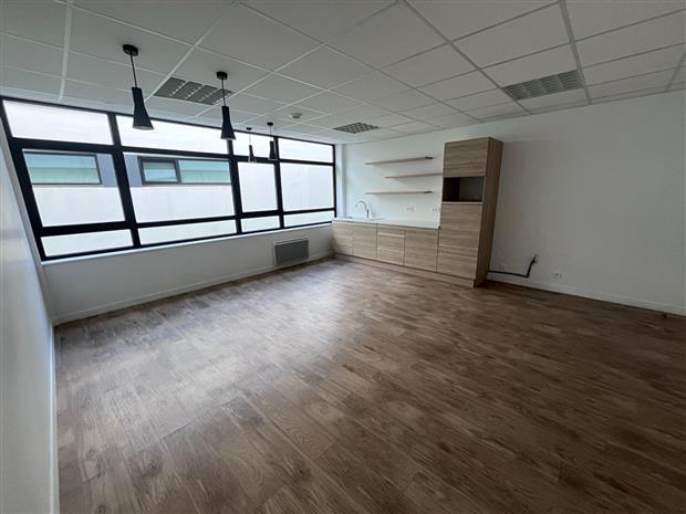 Bureau Vente 29490 GUIPAVAS