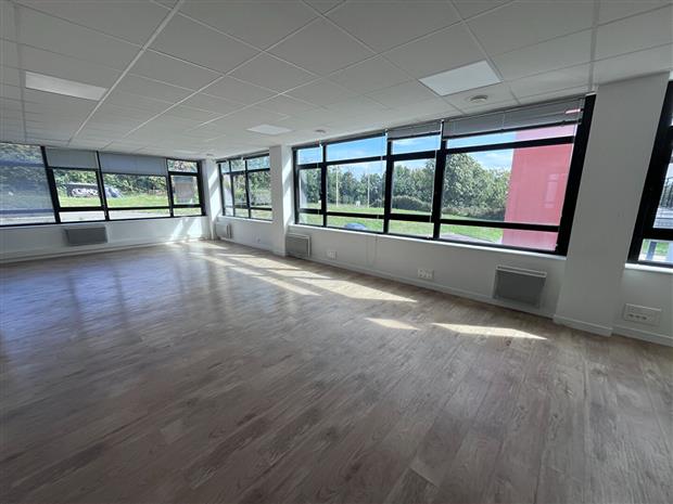 Bureau Vente 29490 GUIPAVAS