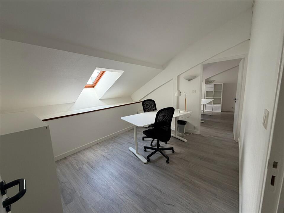 Bureau Location 29200 BREST