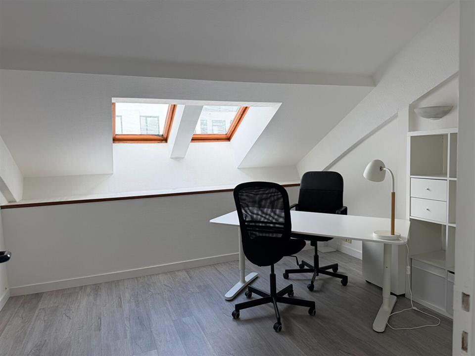 Bureau Location 29200 BREST