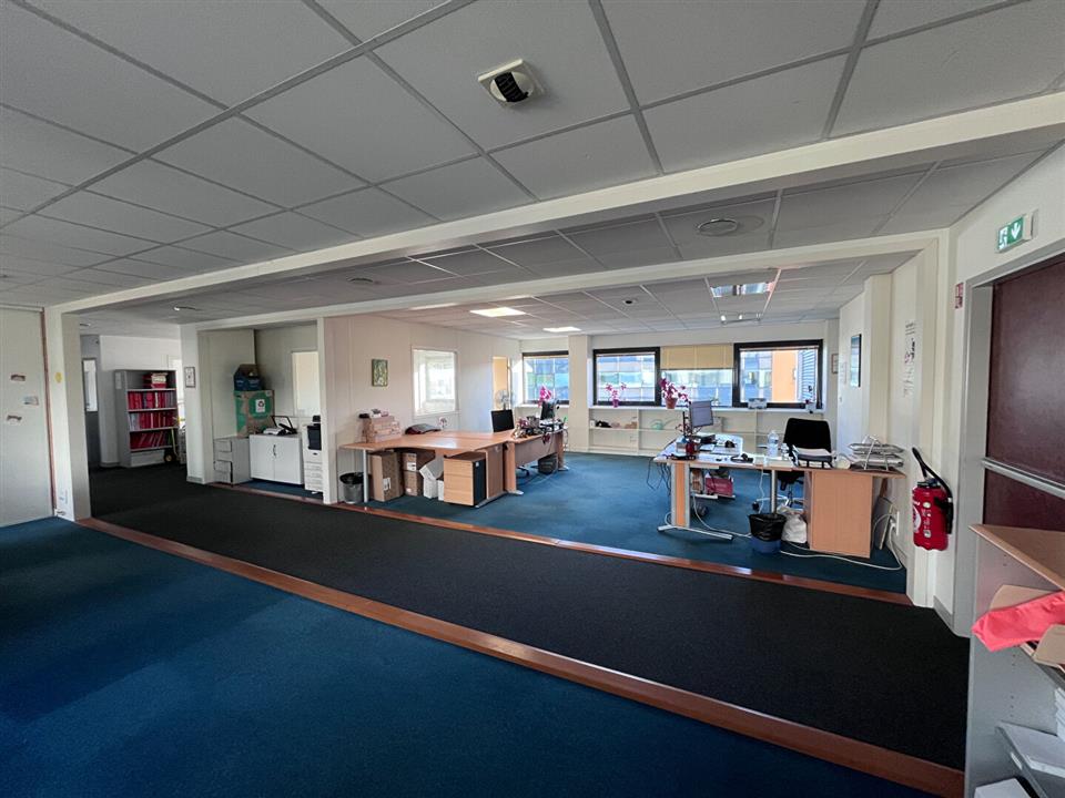 Bureau Location 29200 BREST