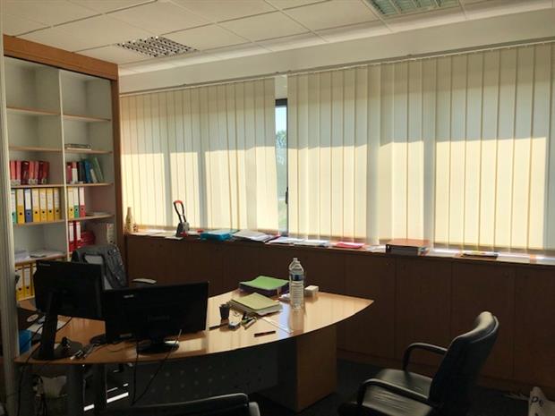 Bureau Location 57070 METZ