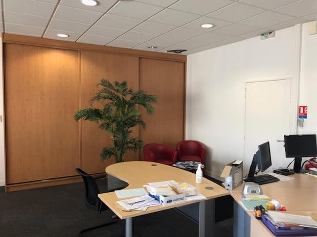 Bureau Location 57070 METZ