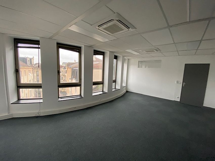 Bureau Location 57000 Metz