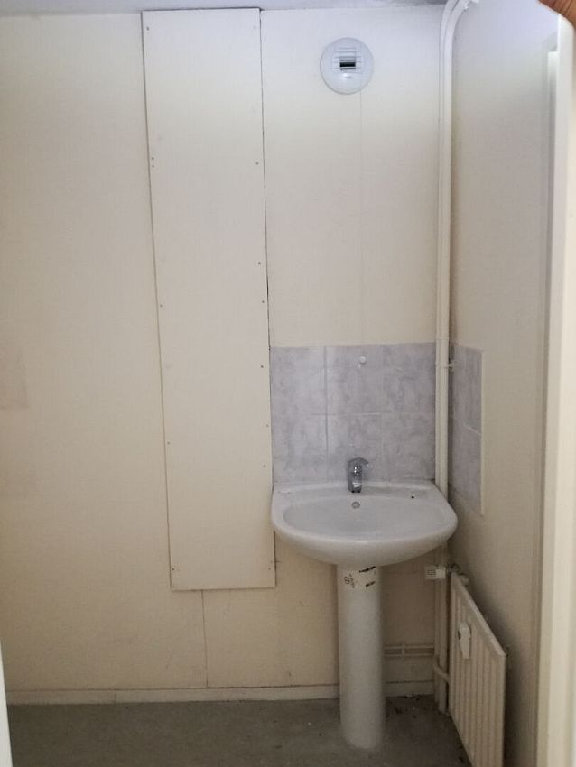 Bureau Location 57140 WOIPPY