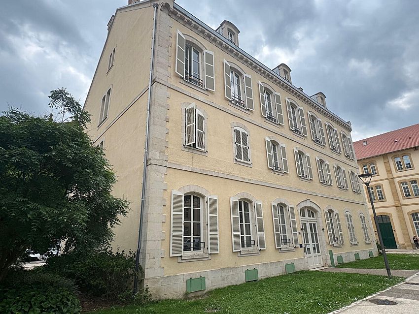 Bureau Location 57000 METZ