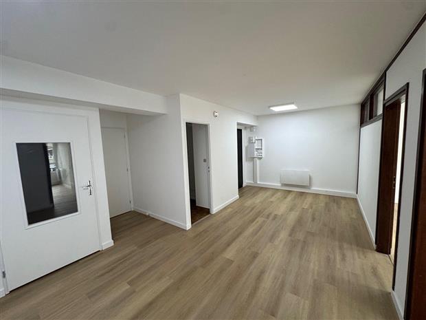 Bureau Location 57000 METZ