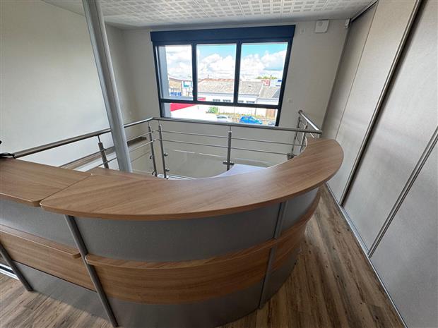 Bureau Location 57070 METZ