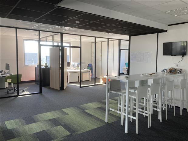 Bureau Location 59810 LESQUIN