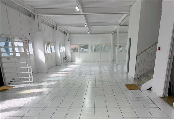 Local d'activités Location 92390 VILLENEUVE LA GARENNE