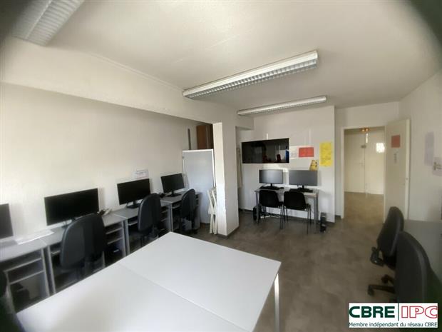 Bureau Location 40100 DAX  